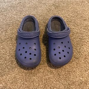 Lined Crocs - size 8